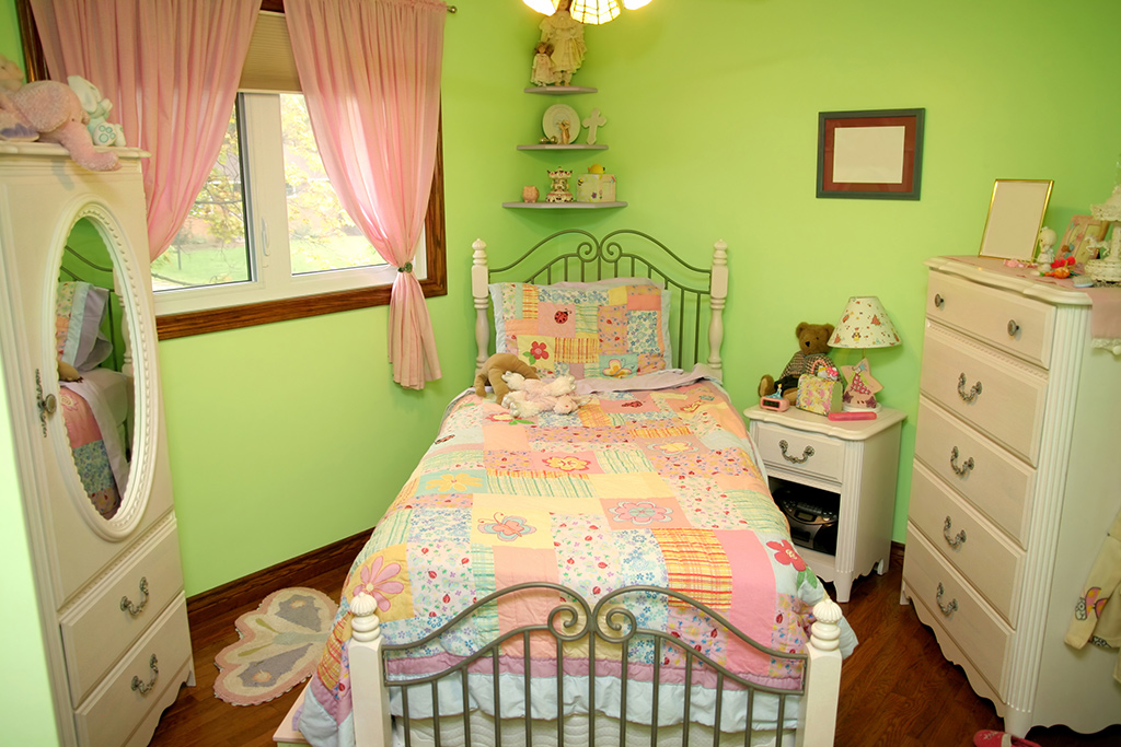 Малка детска стая за момичета
